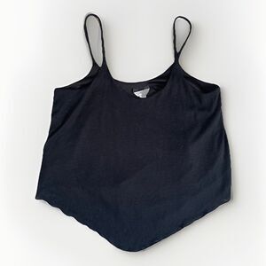 GUESS Ribbed Crop Top Tank Cami Size Small Black EUC Women’s Cropped Pointed Hem